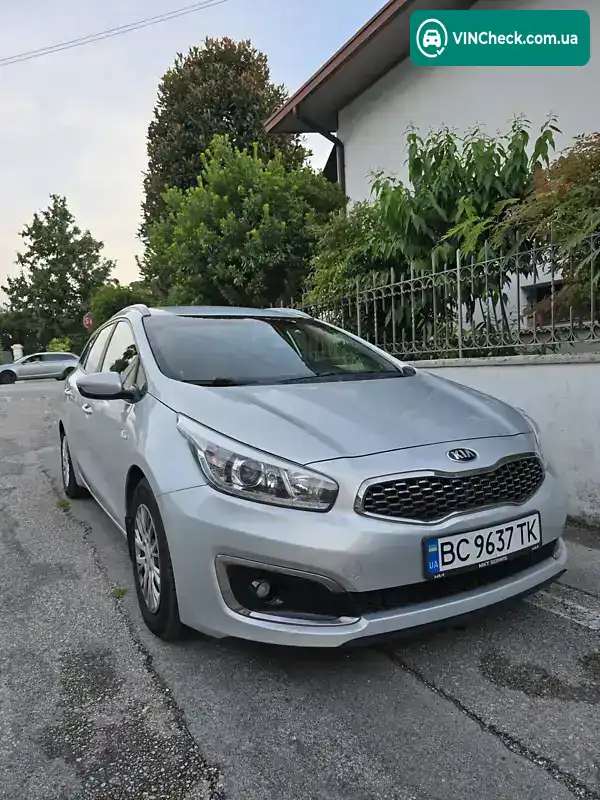 Kia Ceed 2017, фото з оголошення 2 з 10, VIN U5YHM815AHL216761