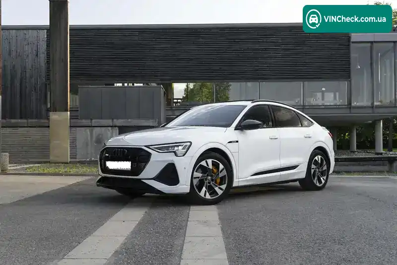 Audi e-tron 2022, фото з оголошення 1 з 20, VIN WAUZZZGE9NB009632