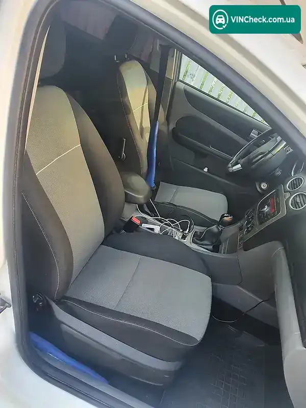 Ford Focus 2011, фото з оголошення 2 з 9, VIN WF0PXXGCDPAA01071