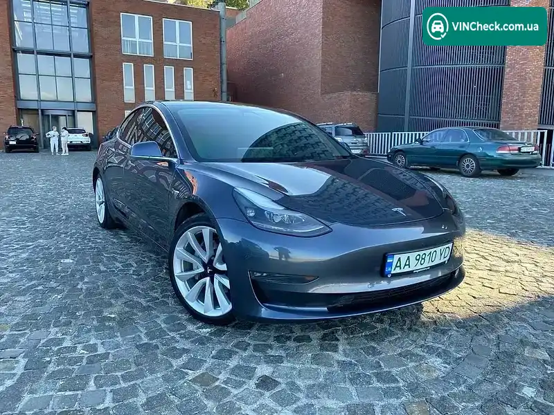Tesla Model 3 2020, фото з оголошення 2 з 13, VIN 5YJ3E1EB3LF666645
