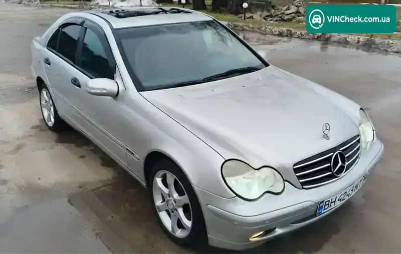 Mercedes-Benz C-Class 2004, фото з оголошення 1 з 21, VIN WDB2030071F526867