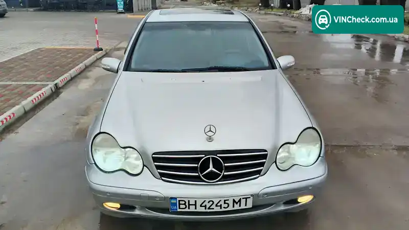 Mercedes-Benz C-Class 2004, фото з оголошення 2 з 21, VIN WDB2030071F526867