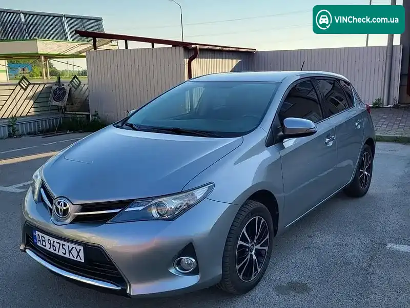 Toyota Auris 2013, фото з оголошення 2 з 20, VIN SB1ME4JE70E010195