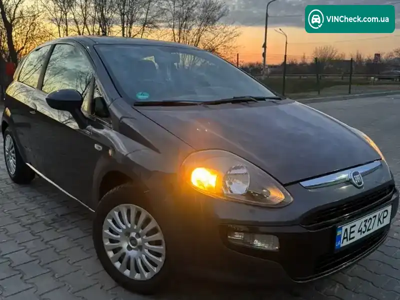 Fiat Punto 2011, фото з оголошення 2 з 21, VIN ZFA19900000782318