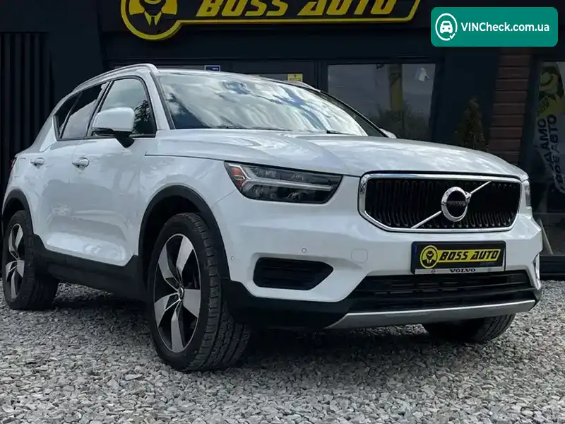 Volvo XC40 2018, фото з оголошення 1 з 19, VIN YV4162XZXK2013183