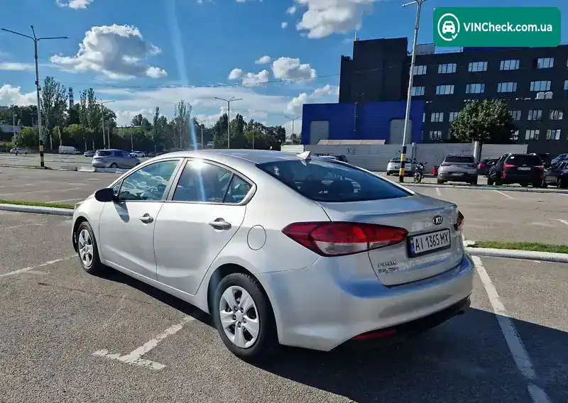 Kia Forte 2017, фото з оголошення 2 з 20, VIN 3KPFK4A70HE118141