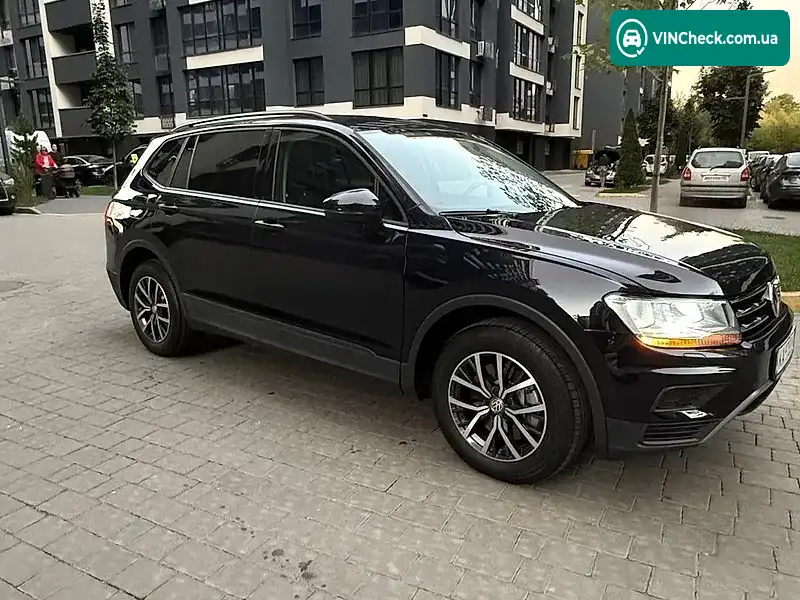 Volkswagen Tiguan 2020, фото з оголошення 1 з 20, VIN 3VV1B7AX5MM054837