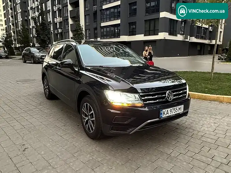Volkswagen Tiguan 2020, фото з оголошення 2 з 20, VIN 3VV1B7AX5MM054837