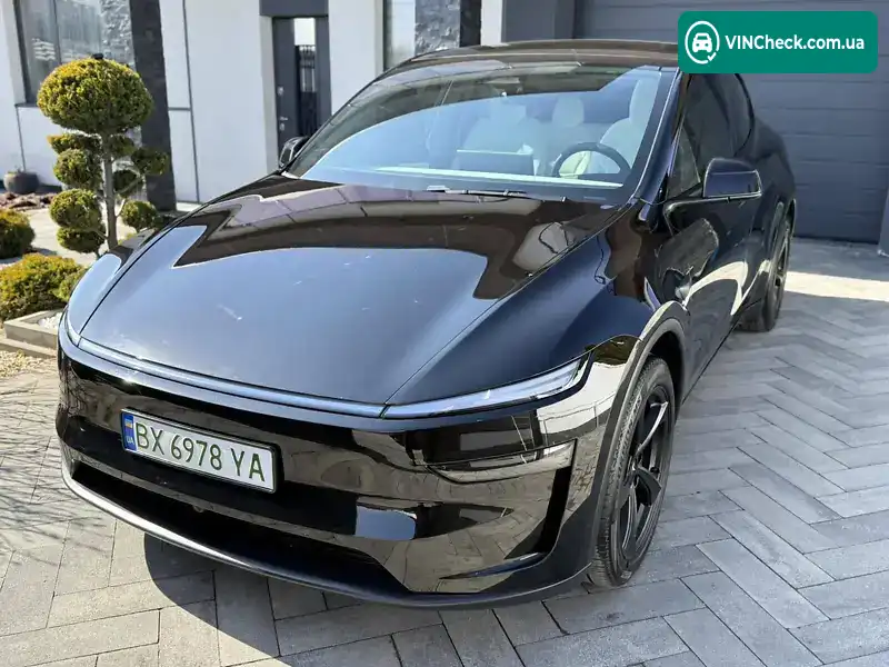 Tesla Model Y 2025, фото з оголошення 2 з 20, VIN 7SAYGDEEXTA409381