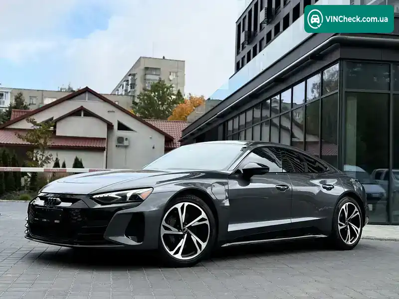 Audi e-tron GT 2021, фото з оголошення 2 з 21, VIN WAUCJBFW6N7005183