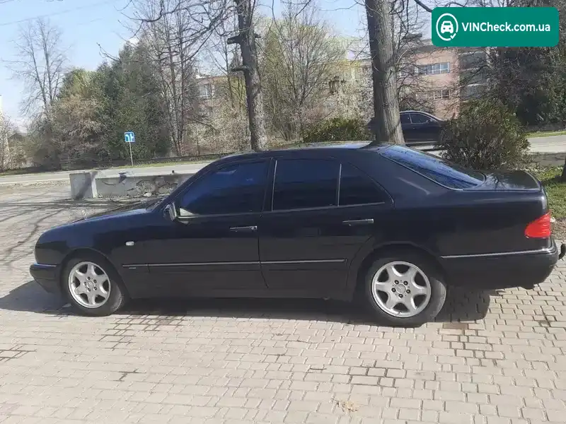 Mercedes-Benz E-Class 1999, фото з оголошення 1 з 10, VIN WDB2100651A772344