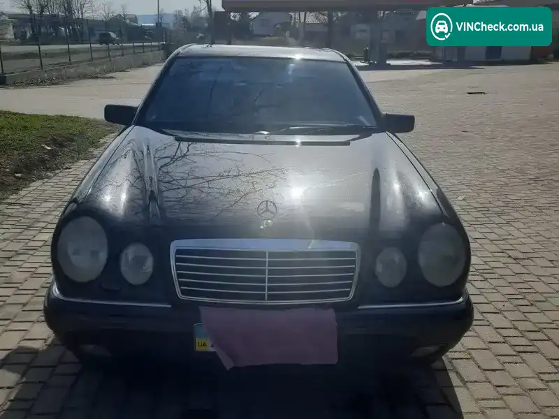 Mercedes-Benz E-Class 1999, фото з оголошення 2 з 10, VIN WDB2100651A772344
