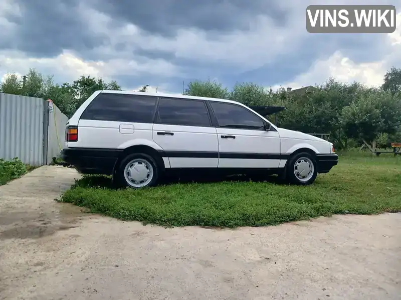 Volkswagen Passat 1992, фото з оголошення 2 з 14, VIN WVWZZZ31ZME215735