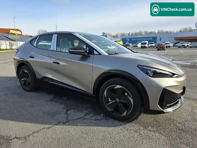 Volkswagen ID. UNYX 2025, фото з оголошення 2 з 21, VIN HVWJA1ER9S1204568