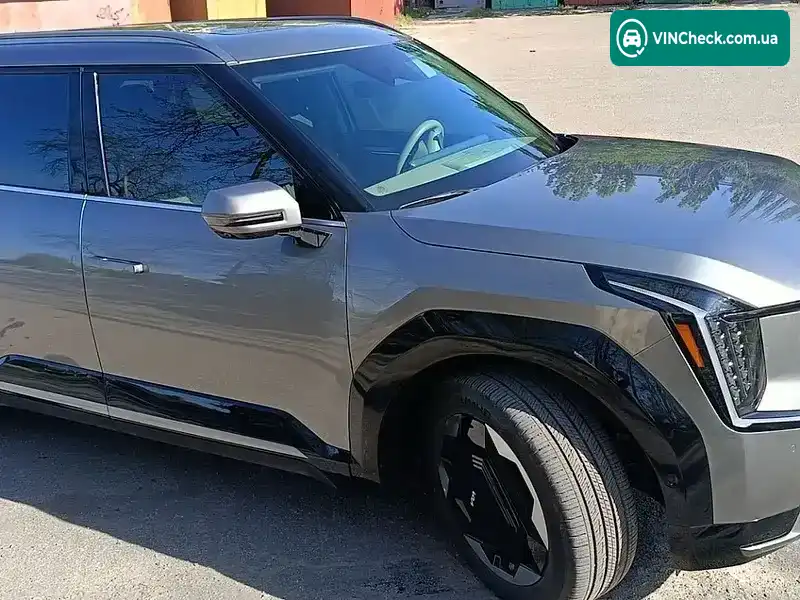 Kia EV9 2023, фото з оголошення 1 з 11, VIN KNDADFS51R6034933