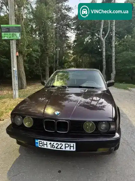 BMW 5 Series 1992, фото з оголошення 1 з 15, VIN WBAHD51080BG50170