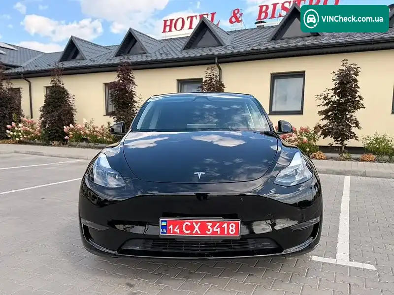 Tesla Model Y 2024, фото з оголошення 2 з 20, VIN 7SAYGDEE5RA229864
