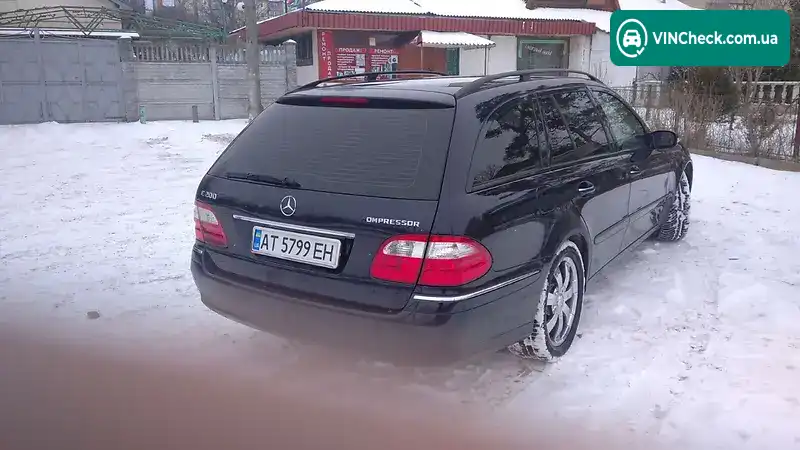 Mercedes-Benz E-Class 2004, фото з оголошення 2 з 11, VIN WDB2112421A510409