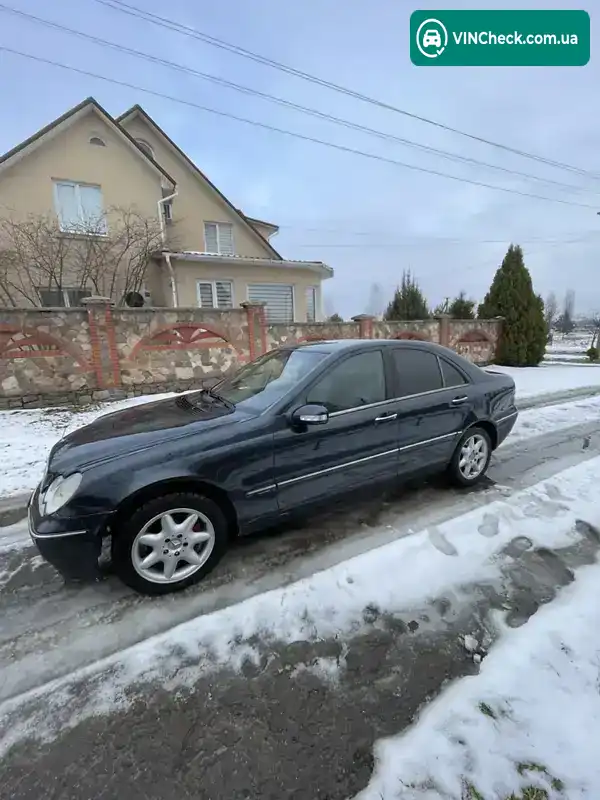 Mercedes-Benz C-Class 2001, фото з оголошення 2 з 16, VIN WDB2030041F124738