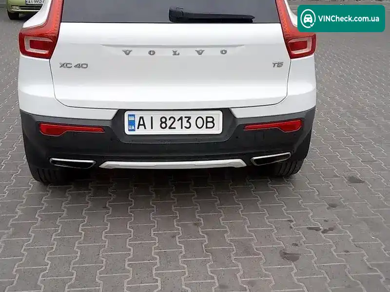 Volvo XC40 2020, фото з оголошення 2 з 15, VIN YV4162UL3M2487222
