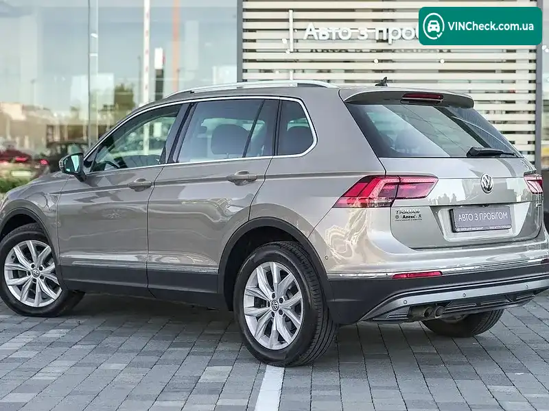 Volkswagen Tiguan 2018, фото з оголошення 2 з 20, VIN WVGZZZ5NZKW315185