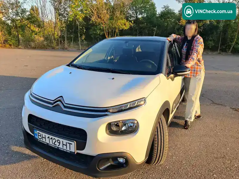 Citroen C3 2017, фото з оголошення 2 з 16, VIN VF7SXHMZ6HT725004