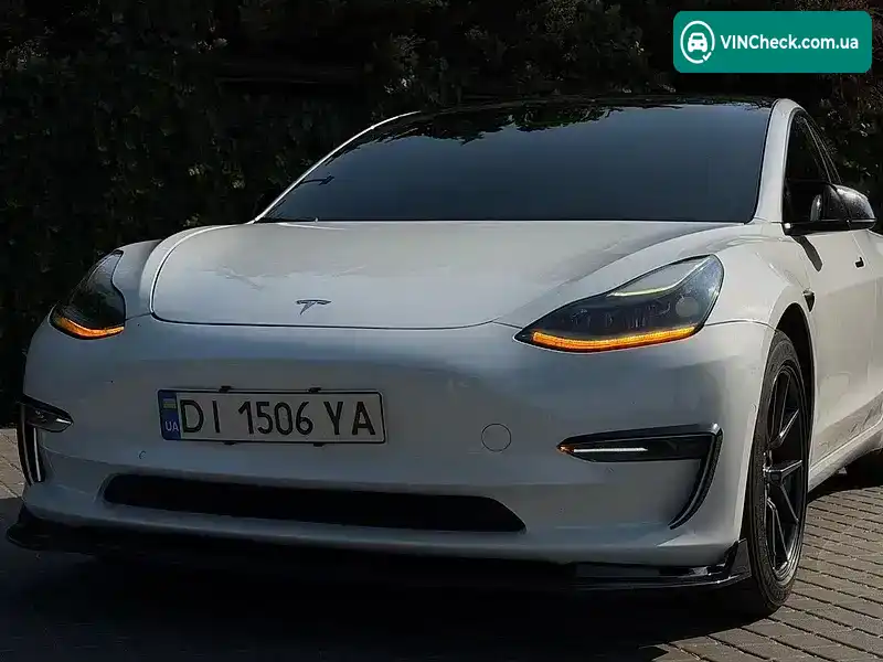 Tesla Model 3 2021, фото з оголошення 2 з 12, VIN 5YJ3E1EA8MF000826