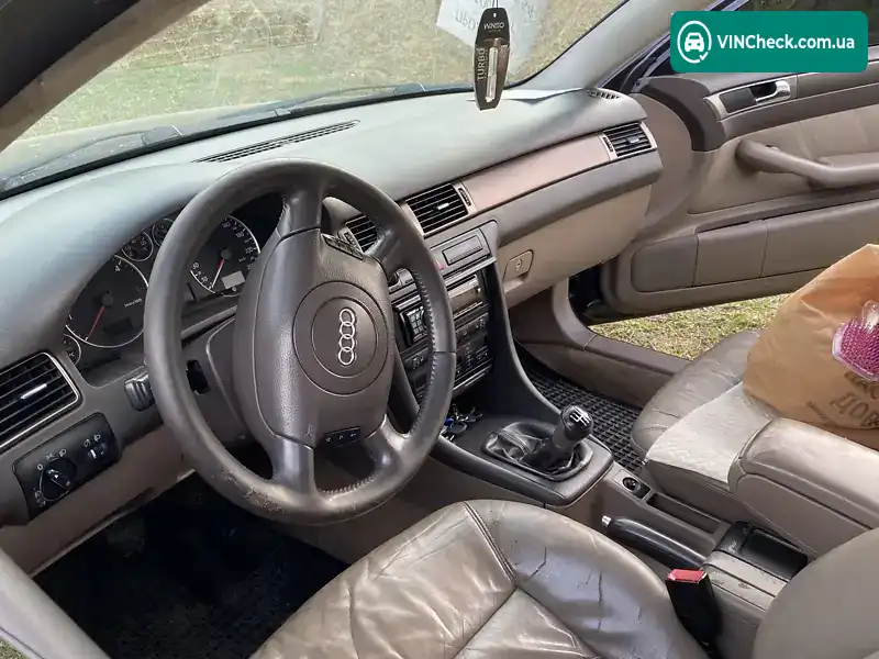 Audi A6 2001, фото з оголошення 2 з 9, VIN WAUZZZ4B74N009149