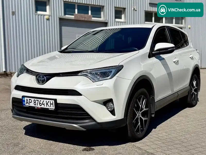 Toyota RAV4 2017, фото з оголошення 1 з 20, VIN JTMRDREV90J030063