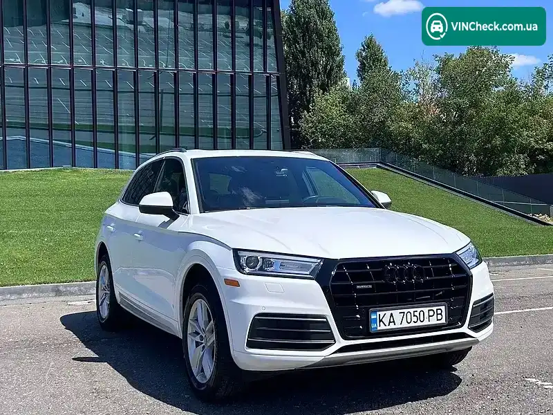 Audi Q5 2019, фото з оголошення 1 з 13, VIN WA1ANAFY8L2045604
