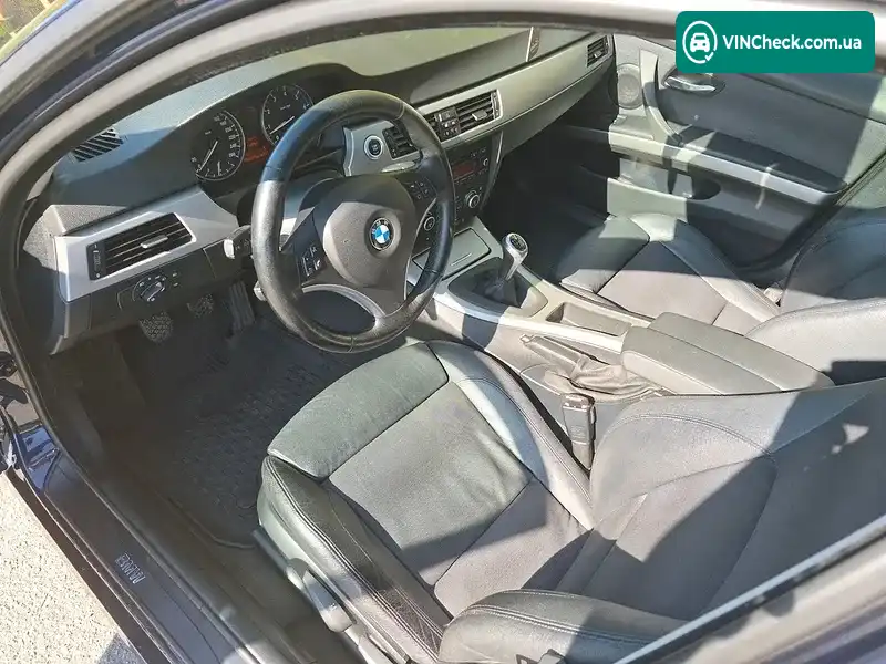 BMW 3 Series 2008, фото з оголошення 1 з 12, VIN WBAVF91050VG36424