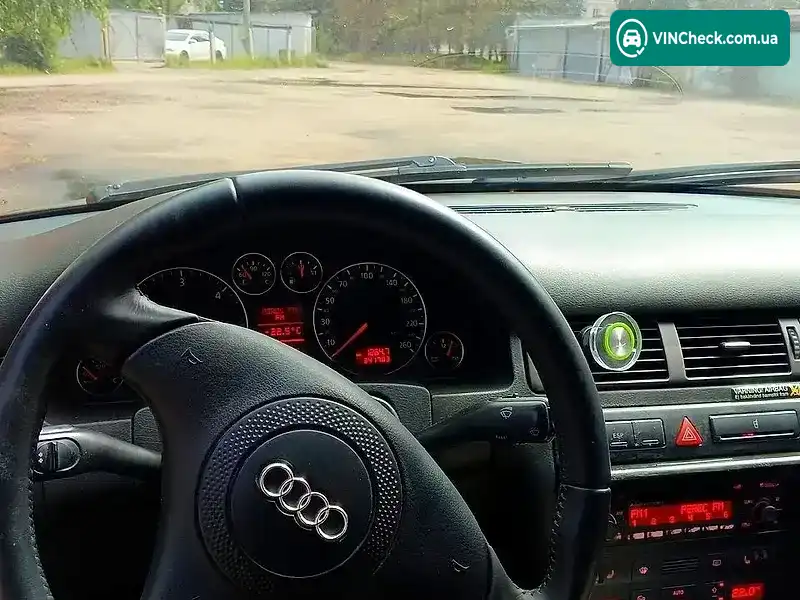 Audi A6 2002, фото з оголошення 2 з 13, VIN WAUZZZ4BX3N063351