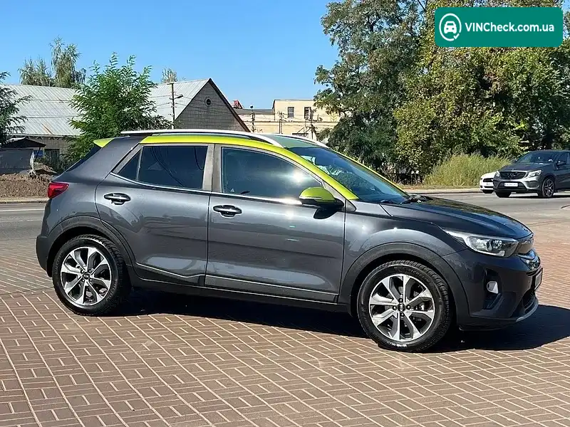 Kia Stonic 2018, фото з оголошення 2 з 20, VIN KNAD6814AJ6192947