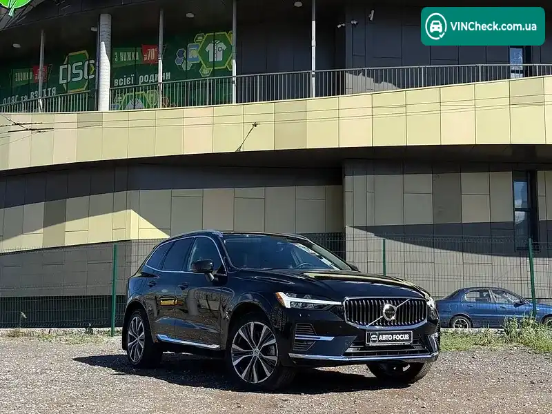 Volvo XC60 2021, фото з оголошення 1 з 20, VIN LYVBR0DL1NB969576