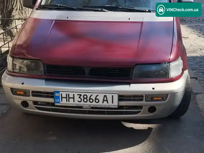 Mitsubishi Space Wagon 1993, фото з оголошення 1 з 17, VIN JMBLNN33WPZ000875