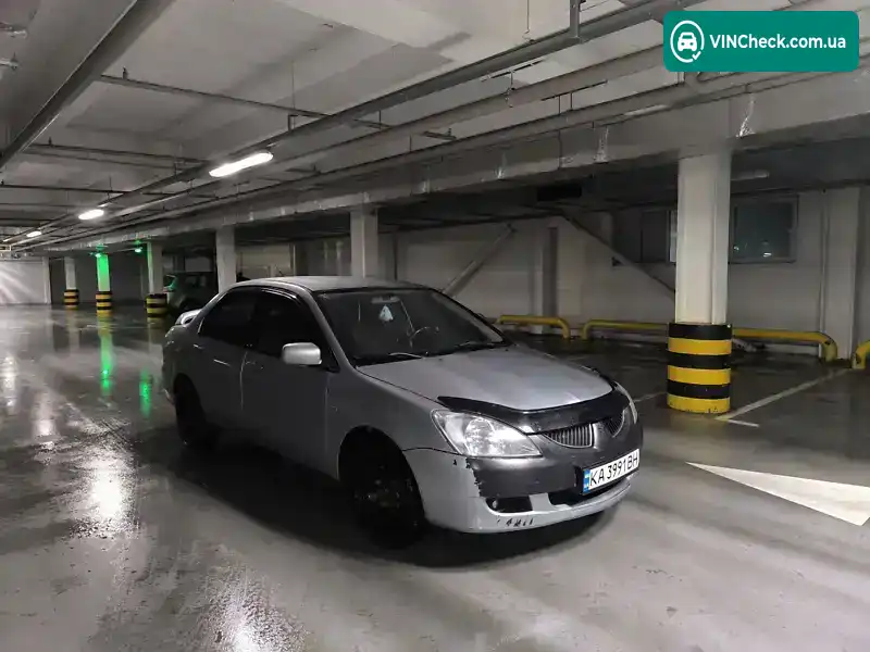 Mitsubishi Lancer 2004, фото з оголошення 2 з 9, VIN JMBSNCS3A4U006174
