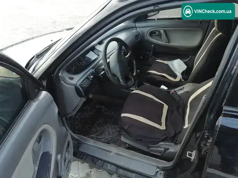 Mazda 626 1992, фото з оголошення 1 з 10, VIN JMZGE12A201165289