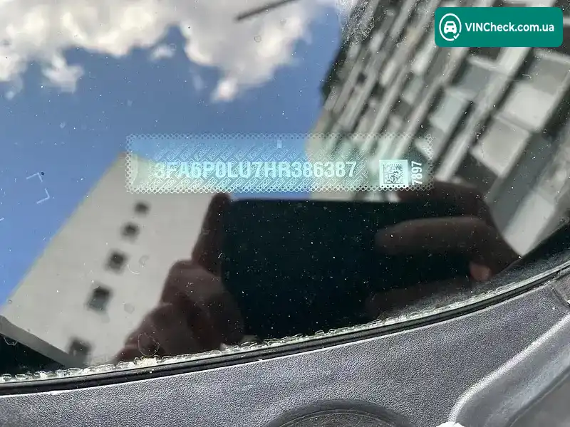 Ford Fusion 2017, фото з оголошення 2 з 20, VIN 3FA6P0LU7HR386387