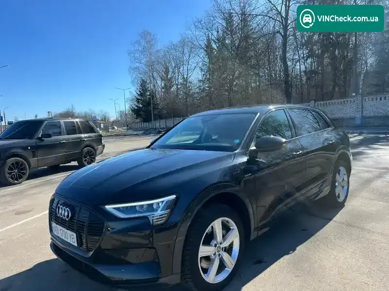 Audi e-tron 2019, фото з оголошення 2 з 21, VIN WAUZZZGE2LB007542