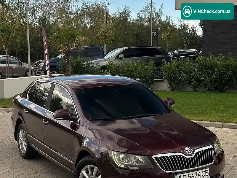 Skoda Superb 2013, фото з оголошення 1 з 17, VIN TMBAE83T0EB300367