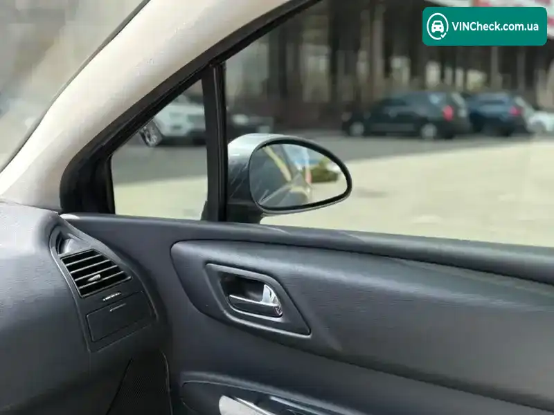 Citroen C4 2007, фото з оголошення 2 з 16, VIN VF7LANFUF74600831