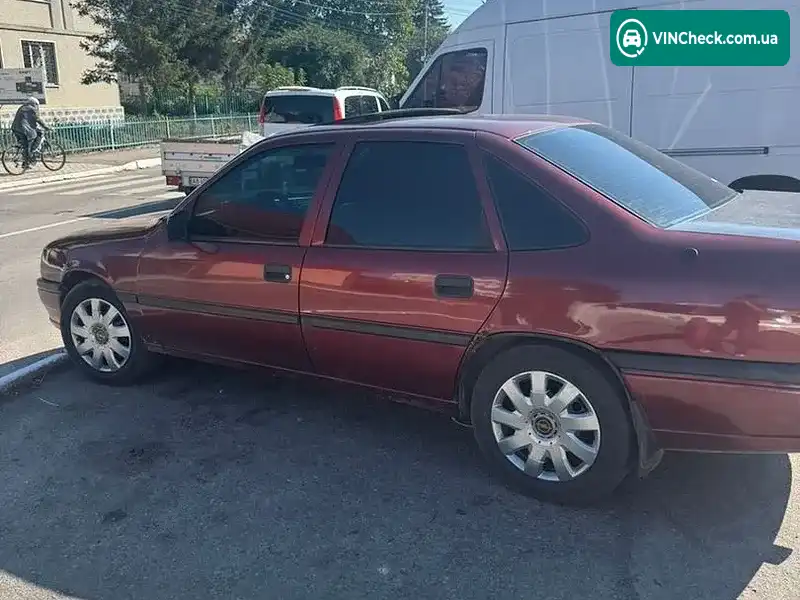 Opel Vectra 1995, фото з оголошення 2 з 18, VIN W0L000087S5193824