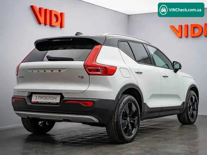 Volvo XC40 2020, фото з оголошення 2 з 21, VIN YV1XZL4VDM2501706