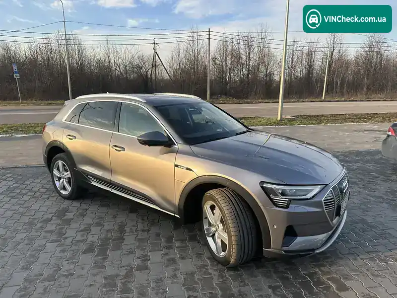 Audi e-tron 2019, фото з оголошення 1 з 21, VIN WAUZZZGE5LB014064