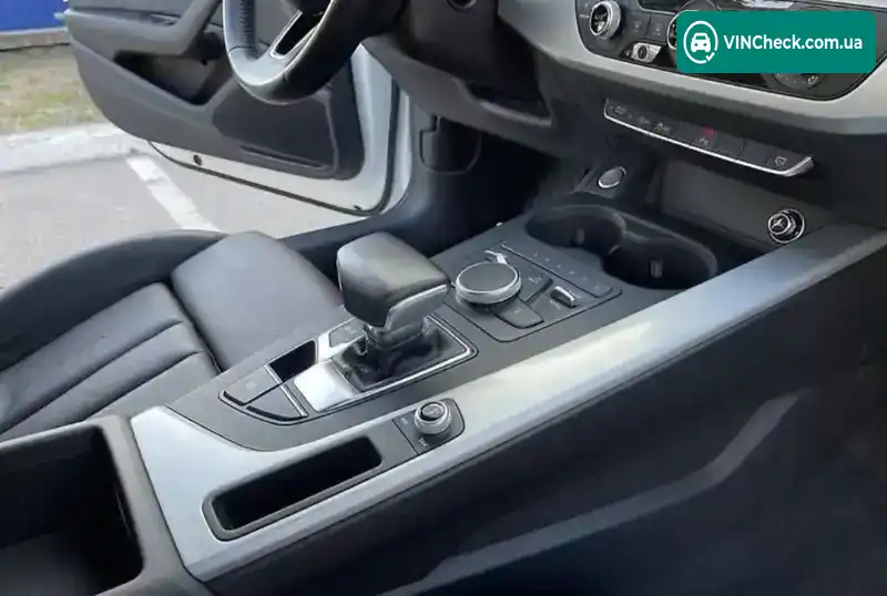 Audi A5 2017, фото з оголошення 2 з 21, VIN WAUZZZF59HA033912