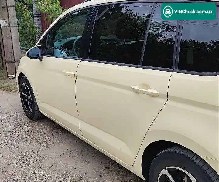 Volkswagen Touran 2018, фото з оголошення 1 з 7, VIN WVGZZZ1TZJW106612