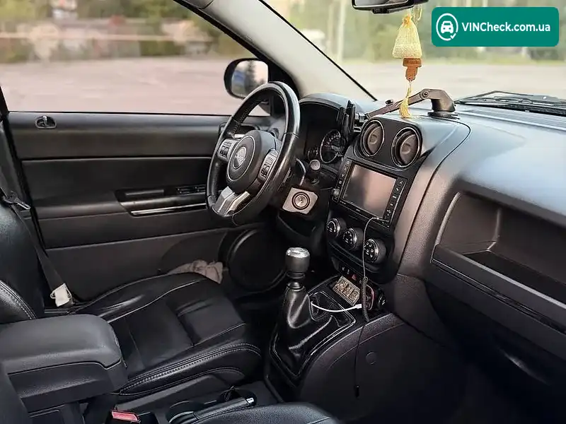 Jeep Compass 2011, фото з оголошення 2 з 13, VIN 1J4NF5FU9BD187367