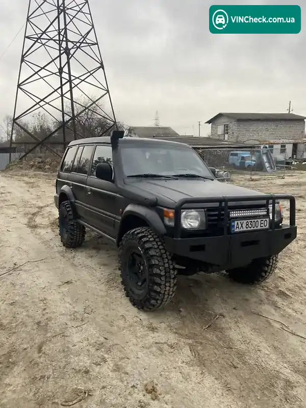 Mitsubishi Pajero 1994, фото з оголошення 1 з 14, VIN JMB0RV450RJ000414