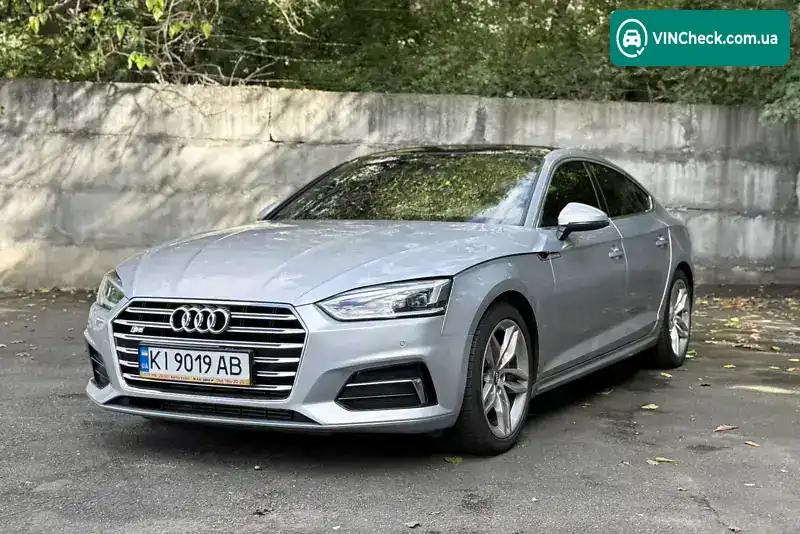Audi A5 2019, фото з оголошення 1 з 18, VIN WAUBNCF55KA097382