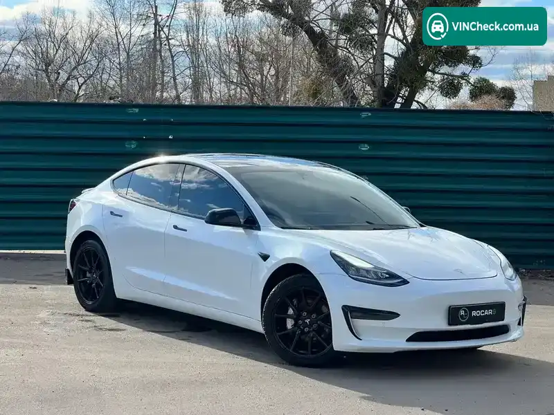 Tesla Model 3 2020, фото з оголошення 2 з 20, VIN 5YJ3E1EB6LF636801